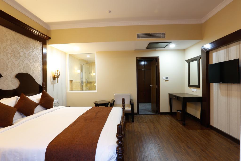 Da Yatra Courtyard Hotel โพคารา ภายนอก รูปภาพ