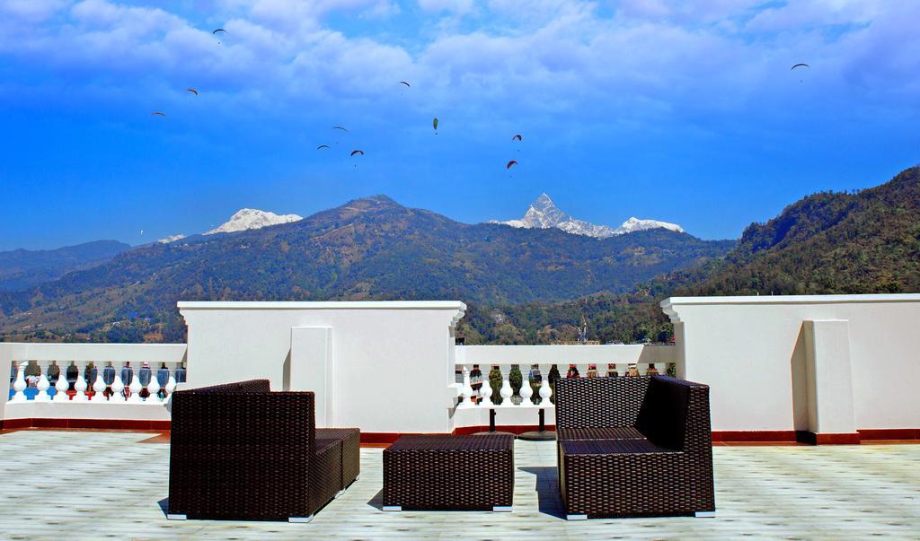 Da Yatra Courtyard Hotel โพคารา ภายนอก รูปภาพ