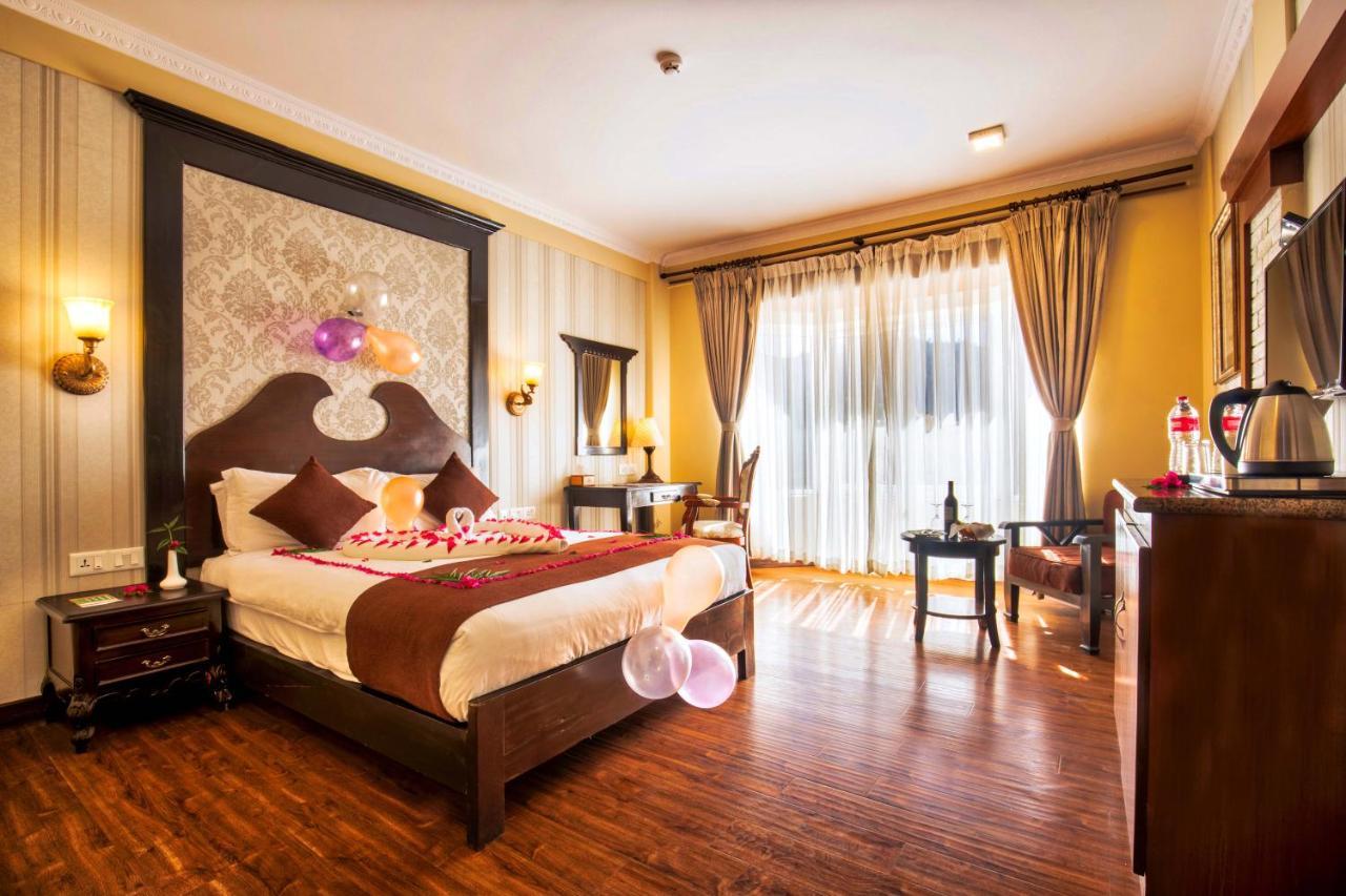 Da Yatra Courtyard Hotel โพคารา ภายนอก รูปภาพ