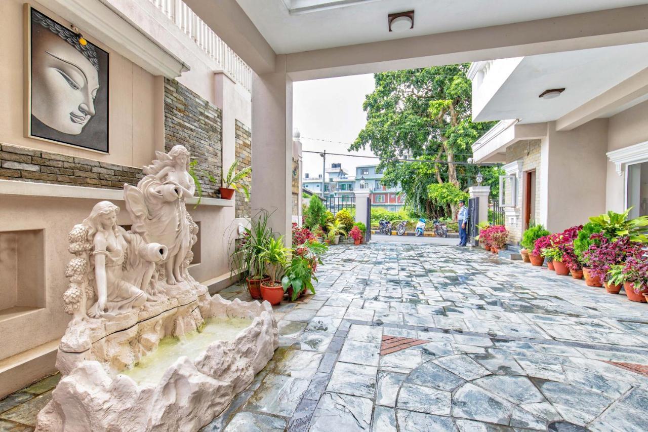 Da Yatra Courtyard Hotel โพคารา ภายนอก รูปภาพ