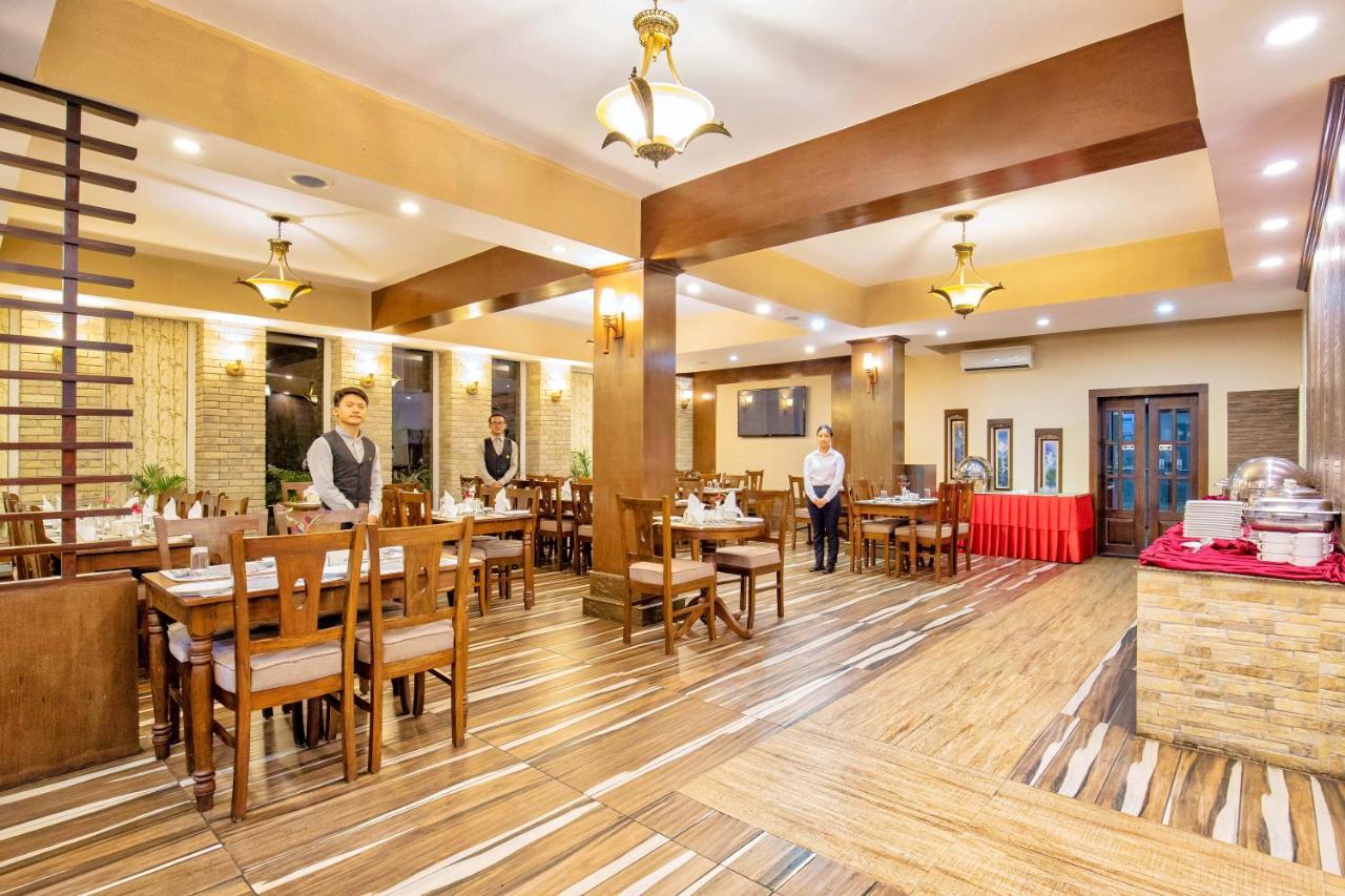 Da Yatra Courtyard Hotel โพคารา ภายนอก รูปภาพ
