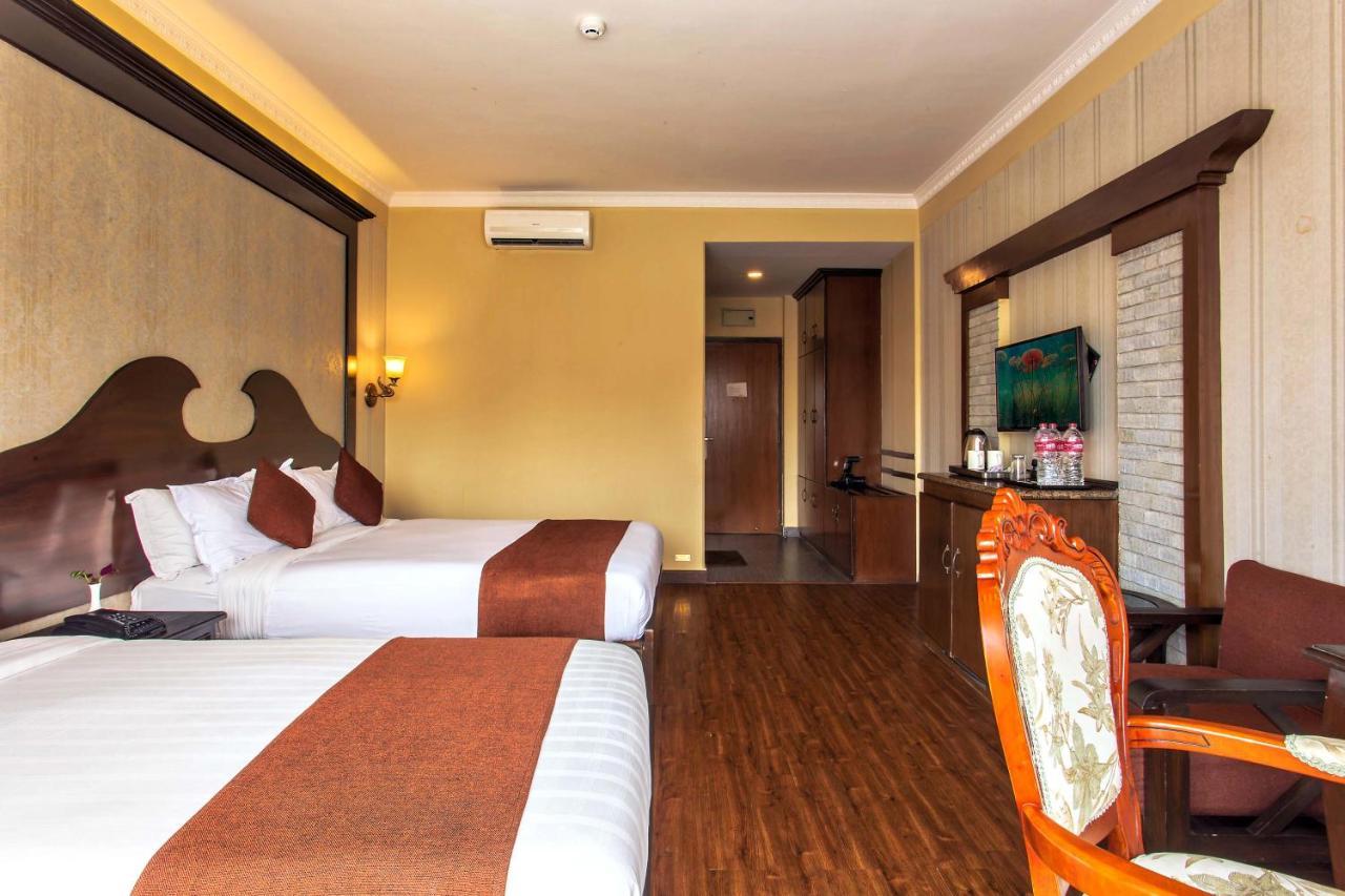 Da Yatra Courtyard Hotel โพคารา ภายนอก รูปภาพ