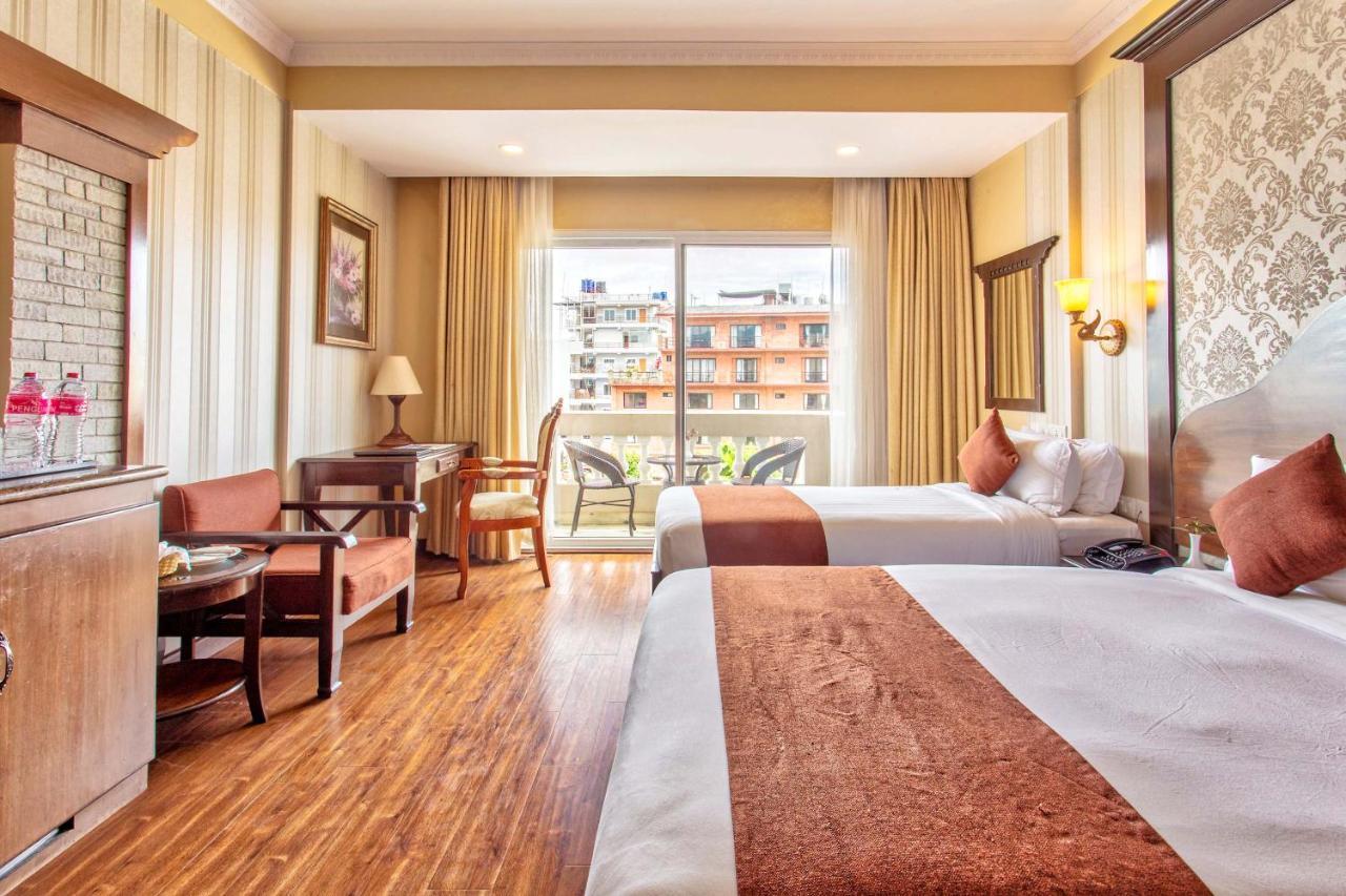 Da Yatra Courtyard Hotel โพคารา ภายนอก รูปภาพ