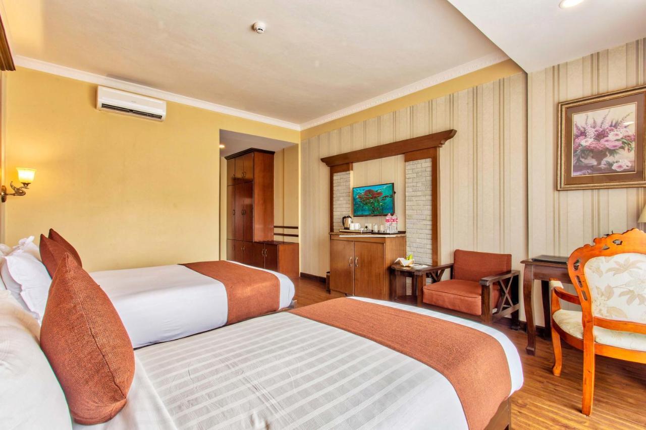 Da Yatra Courtyard Hotel โพคารา ภายนอก รูปภาพ