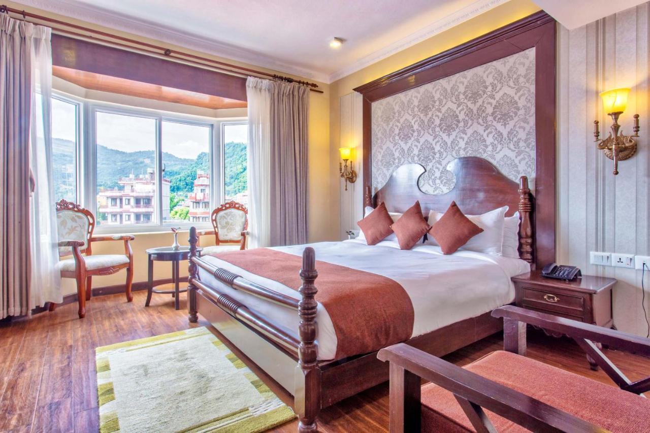 Da Yatra Courtyard Hotel โพคารา ภายนอก รูปภาพ